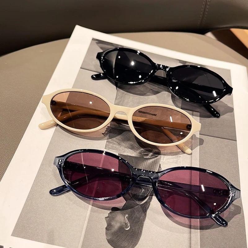 Cleaning Set Frame Oval Cloth Plastic Case Sunglasses Pouch /