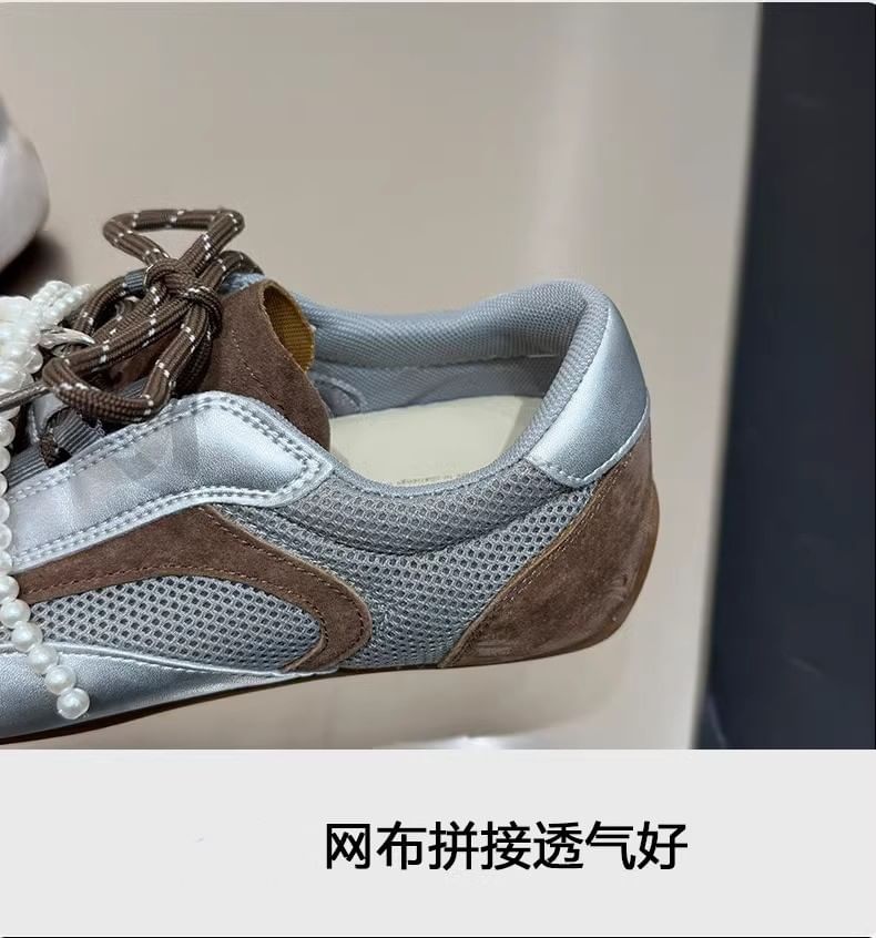 Bow Beaded Toe Square Panel Mesh Sneakers