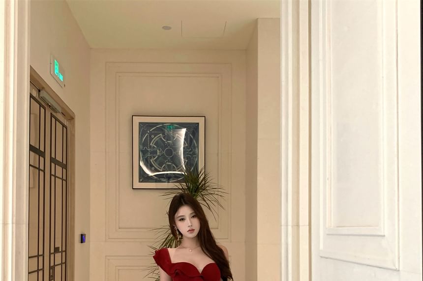 Evening Ruffle Mermaid Trim Gown Panel Shoulder Off