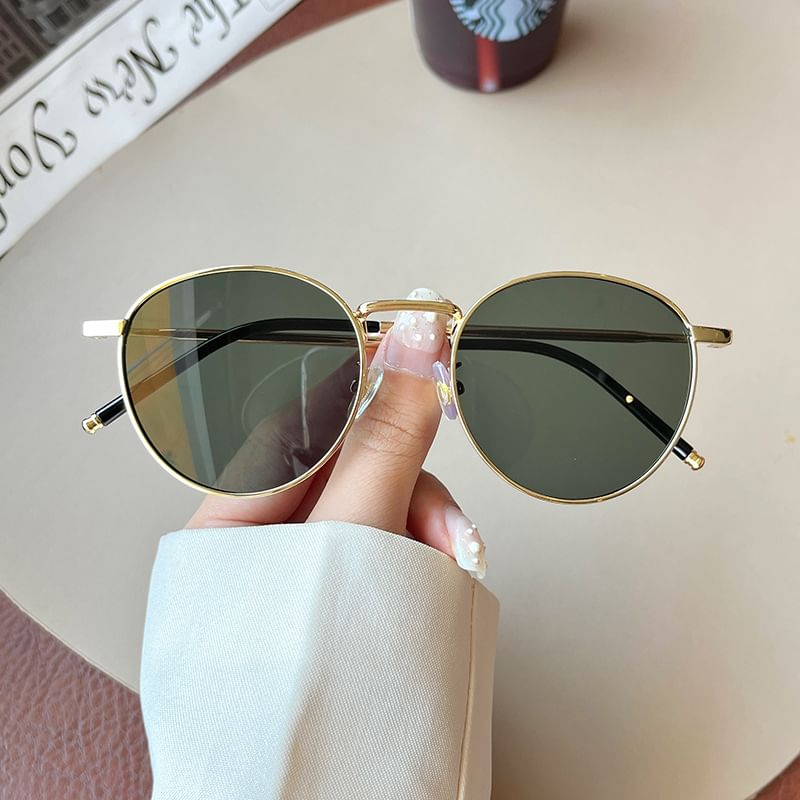 Sunglasses Round Metal Frame