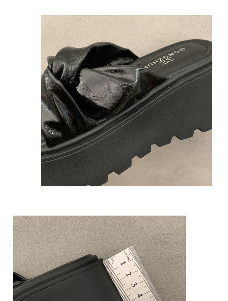 Sandals Twisted Slide Platform