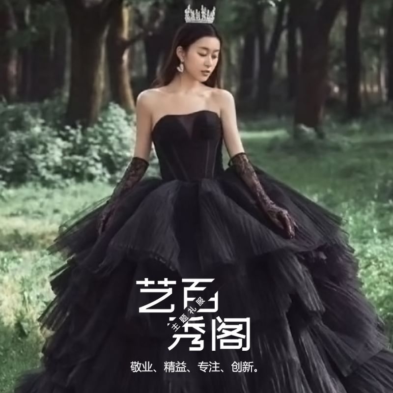 Ball Gown Wedding Strap Plain Spaghetti Tiered