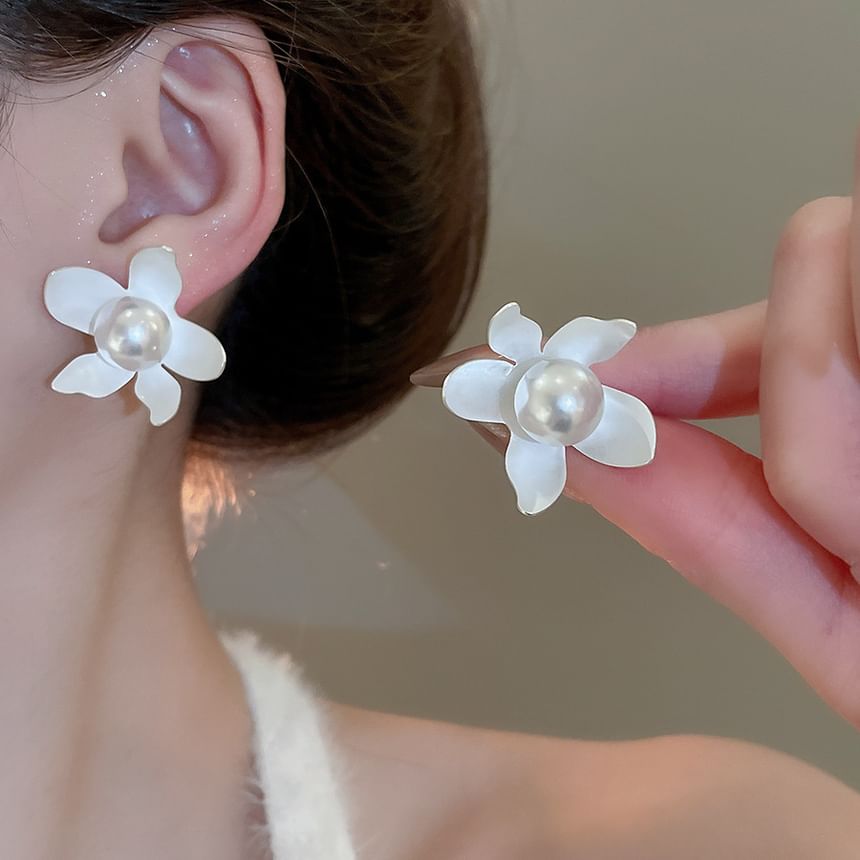 Pearl Earring Flower Stud Faux