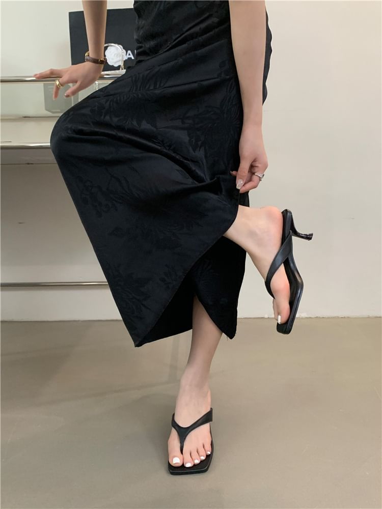 Square Kitten Heel Flip-Flops Toe