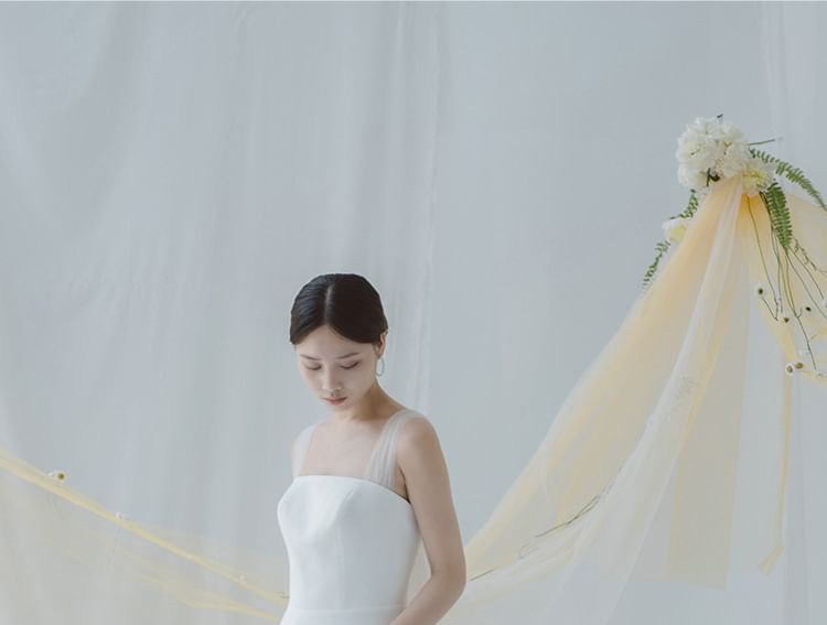 Strap A-Line Wedding Mesh Gown