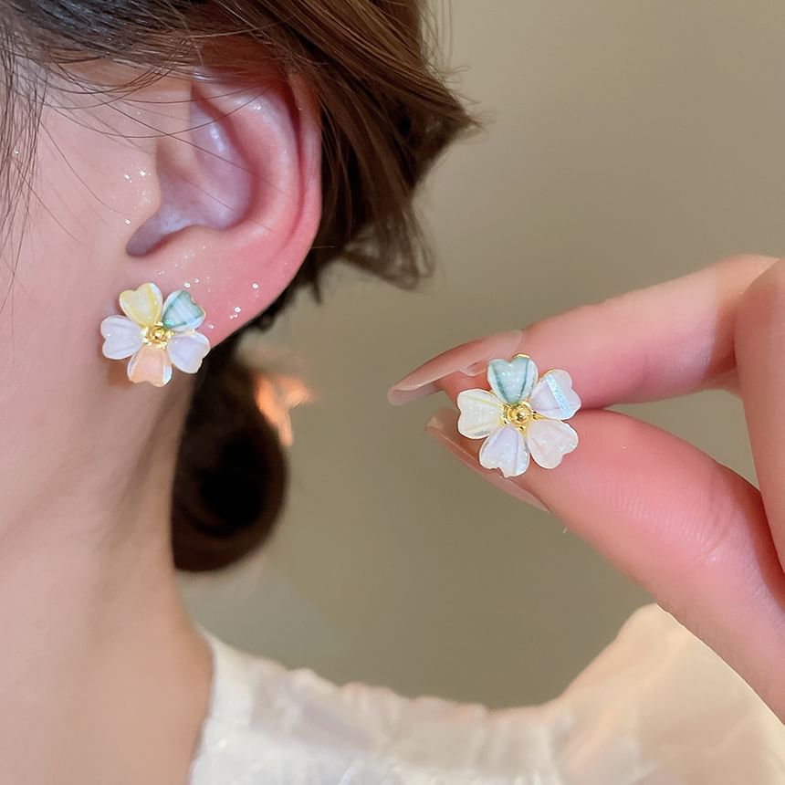 Flower Shell Faux Earring Pearl Stud