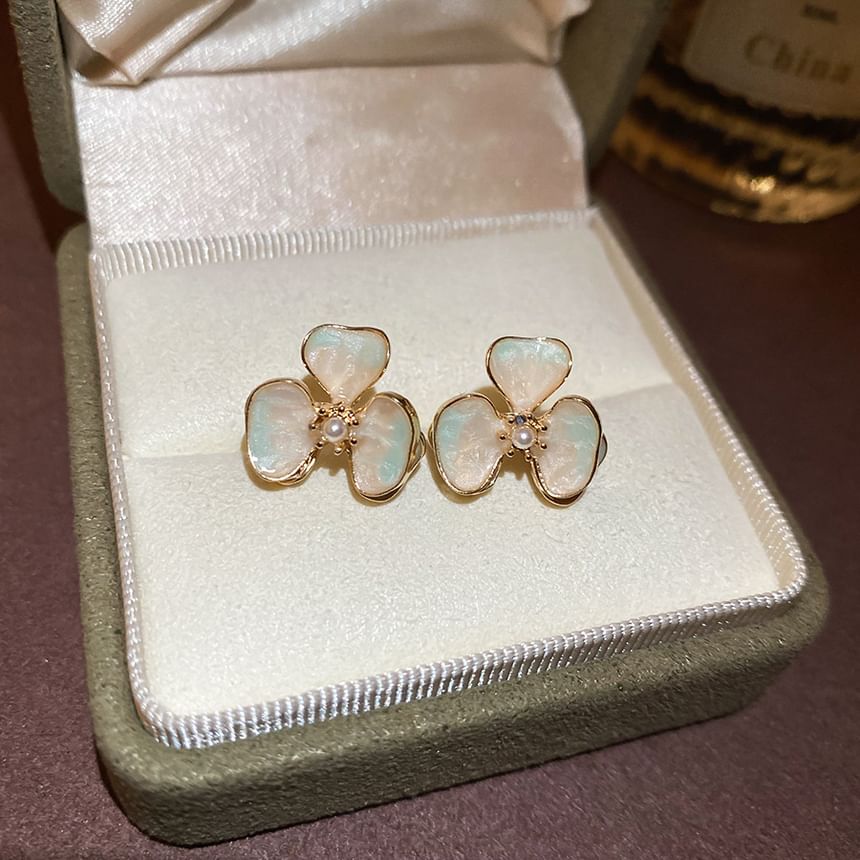 Flower Shell Faux Earring Pearl Stud