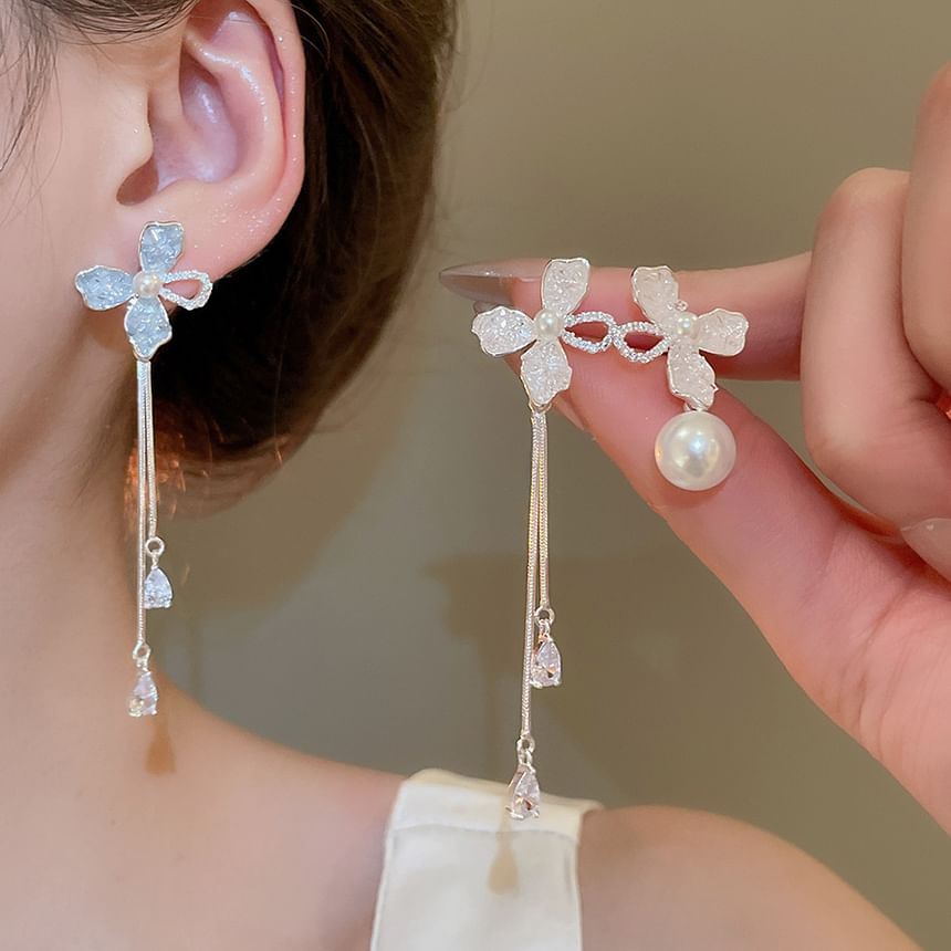 Earring Dangle Pearl Floral Faux