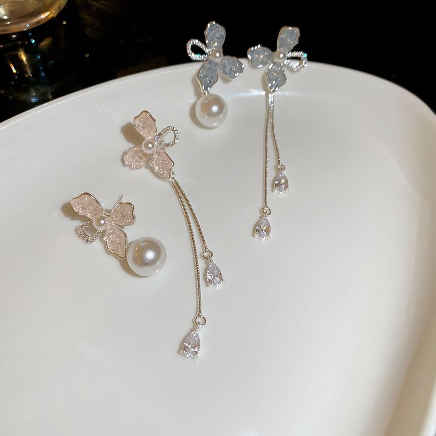 Earring Dangle Pearl Floral Faux