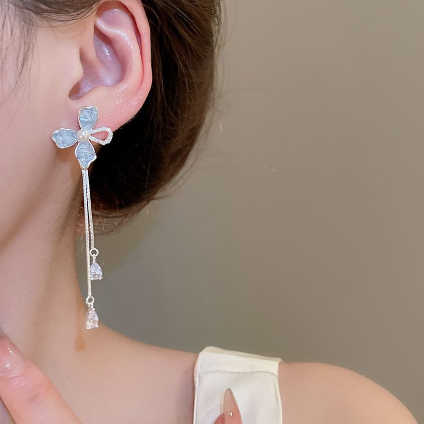 Earring Dangle Pearl Floral Faux