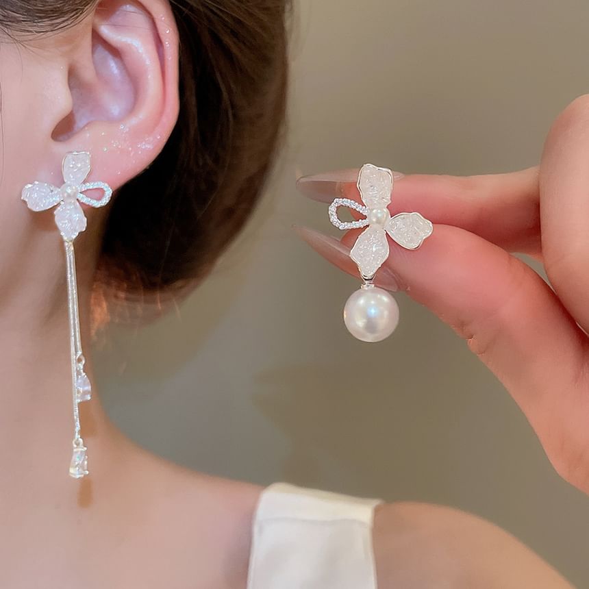 Earring Dangle Pearl Floral Faux