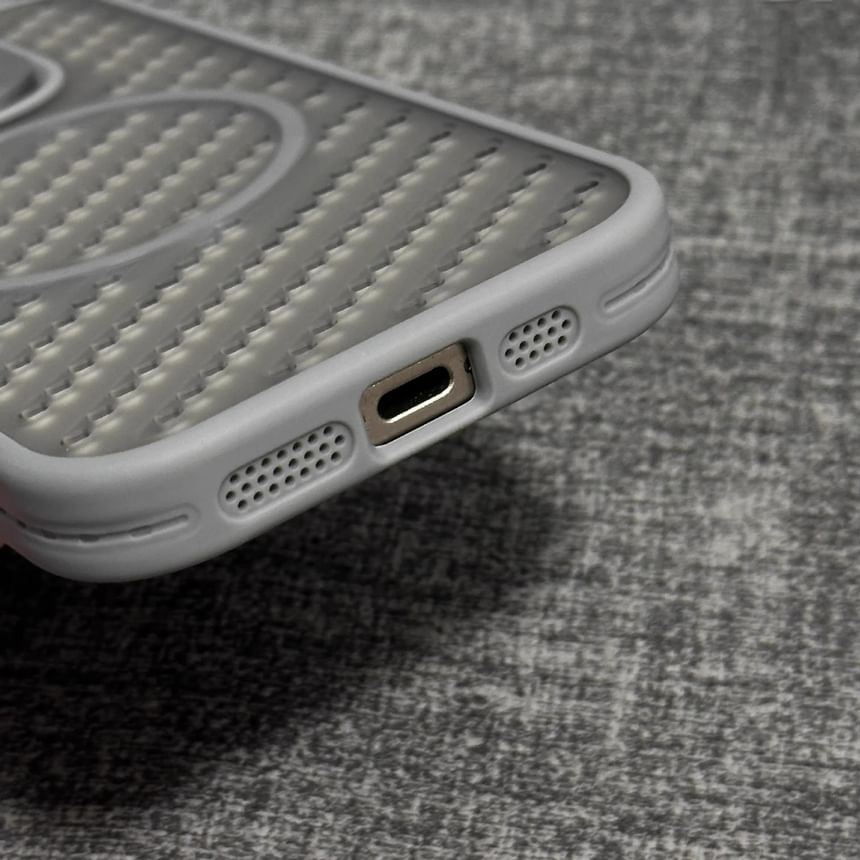(Compatible Perforated iPhone MagSafe) with Case Magnetic
