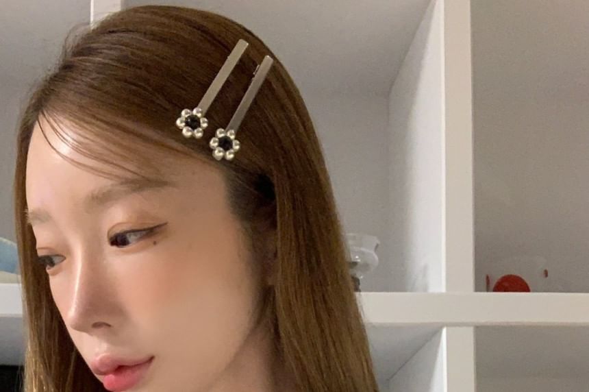 Beaded Flower 2: Hair Set of Clip