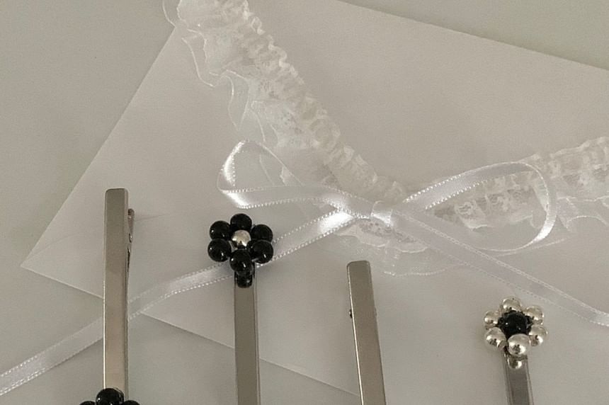 Beaded Flower 2: Hair Set of Clip