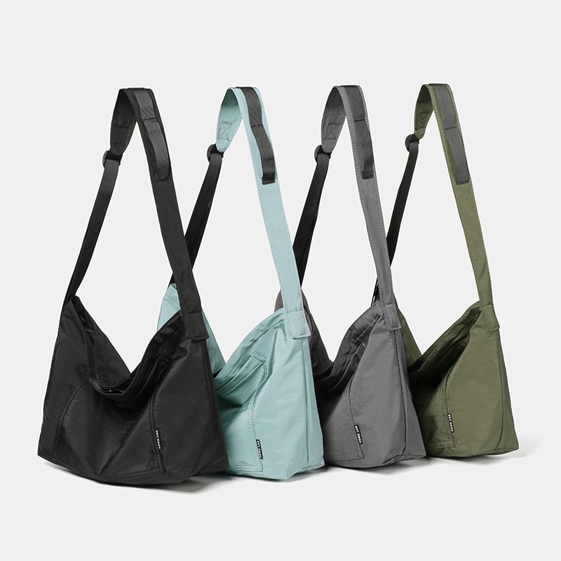 Zip Lightweight Bag Plain Messenger