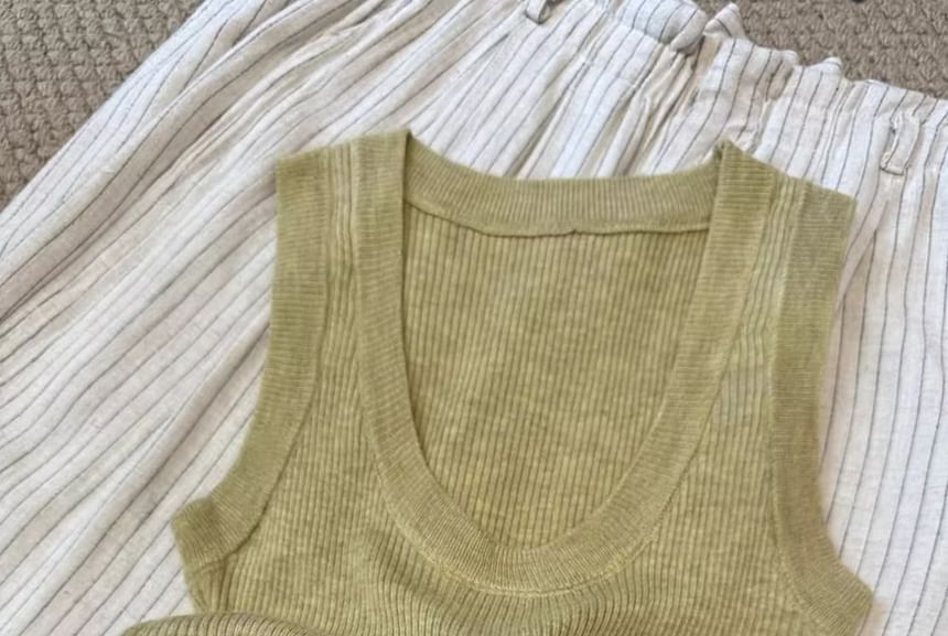 Scoop Knit Neck Top Plain Tank