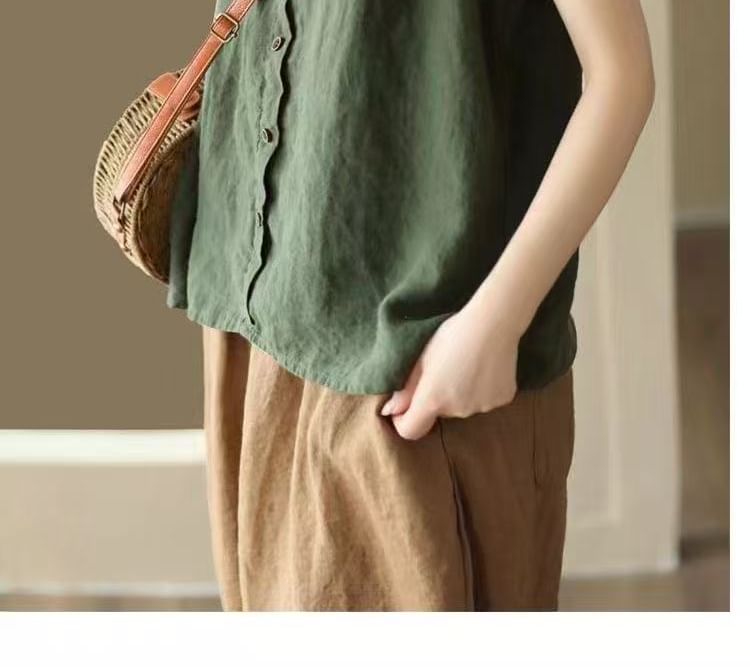 Scoop Camisole Buttoned Plain Neck Top