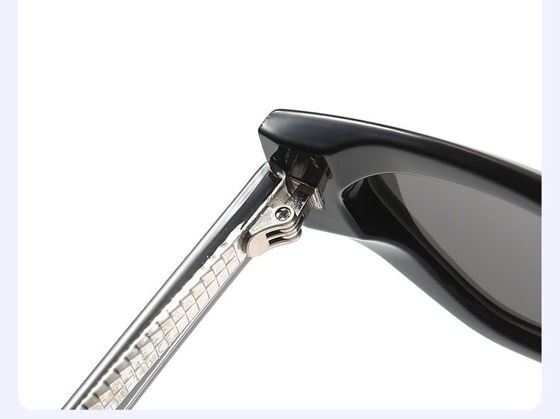 Cat Eye Thick Sunglasses