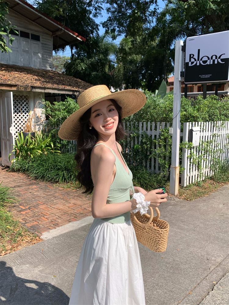 V-Neck Tie Plain Top Spaghetti Strap Neck Camisole