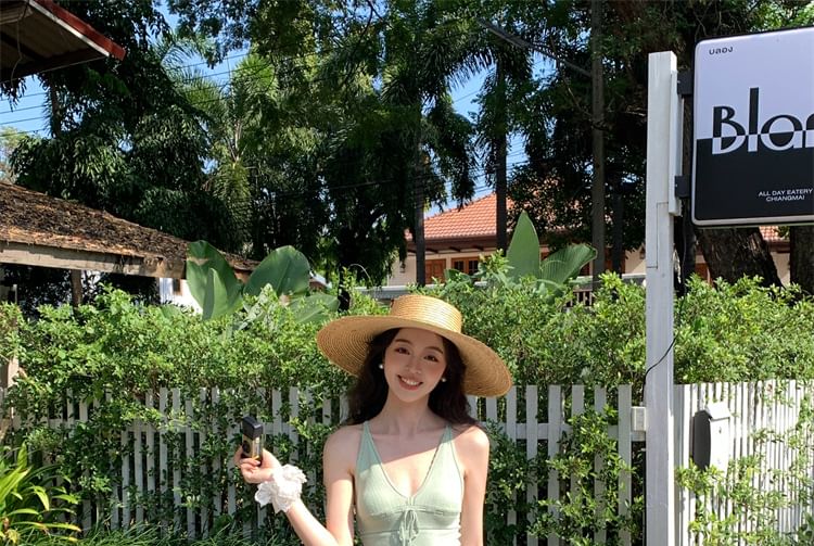 V-Neck Tie Plain Top Spaghetti Strap Neck Camisole