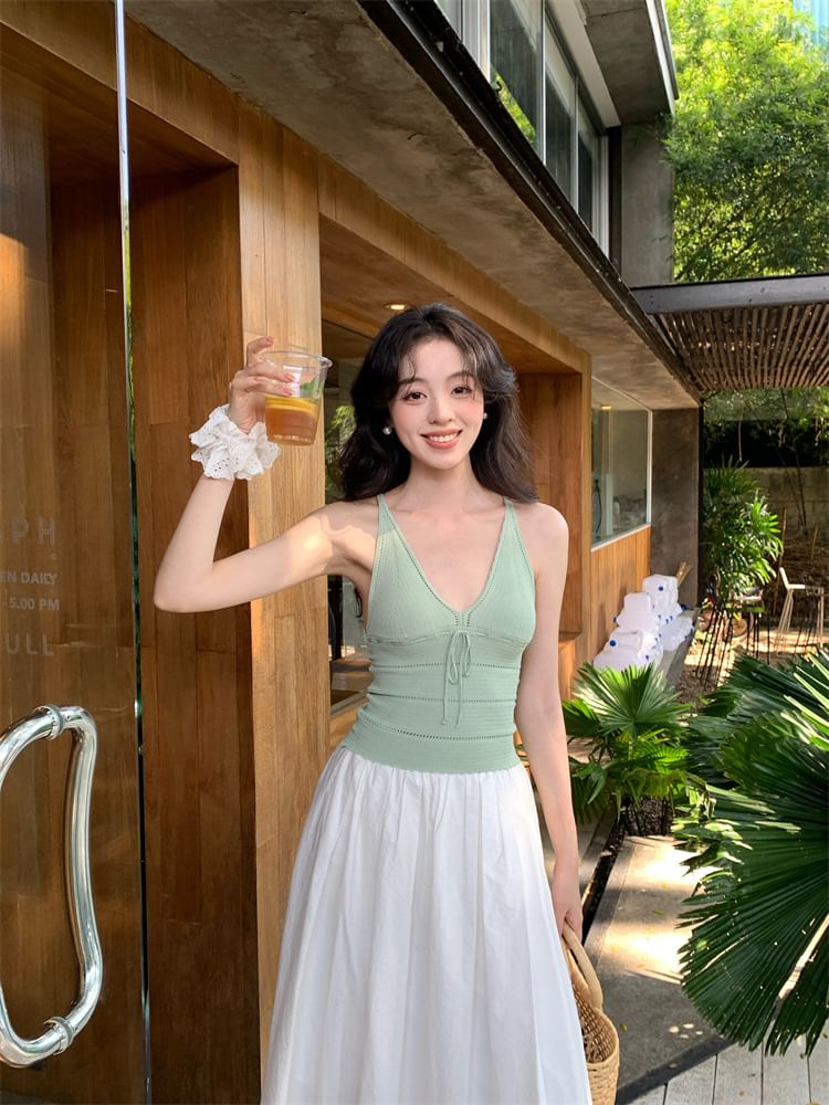 V-Neck Tie Plain Top Spaghetti Strap Neck Camisole