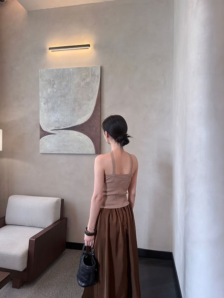 Plain Knit Neck Ribbed Halter Top