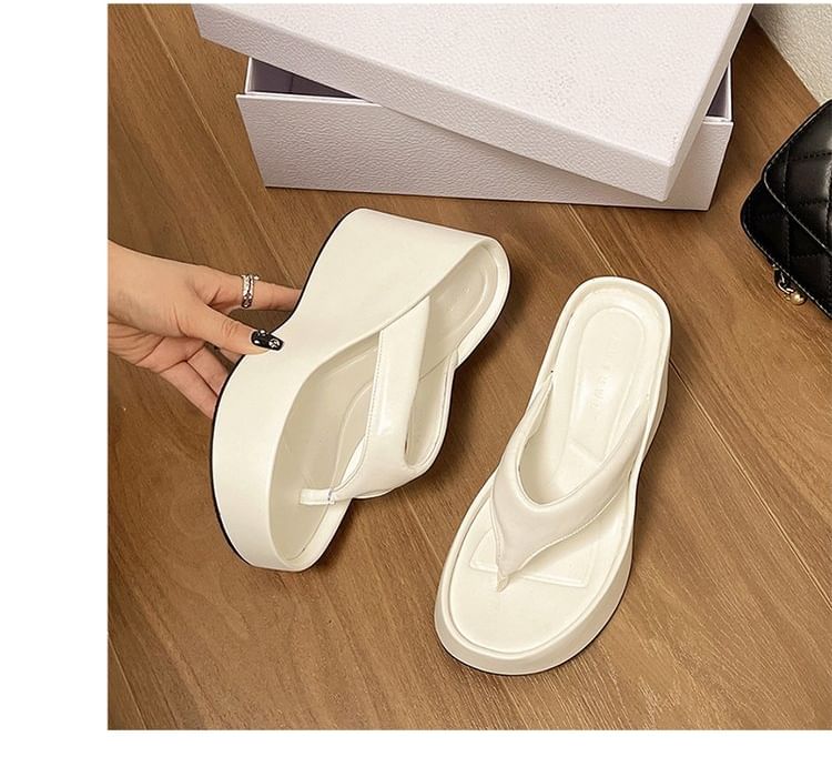 Flip-Flops Wedge Platform