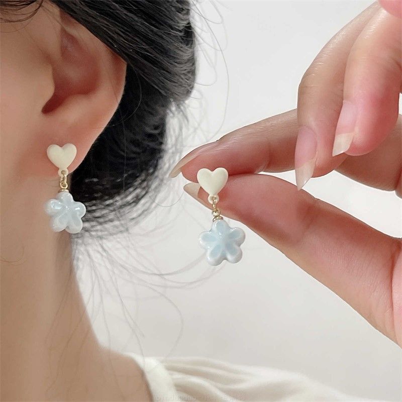 Earring / Heart Clip Drop Flower On