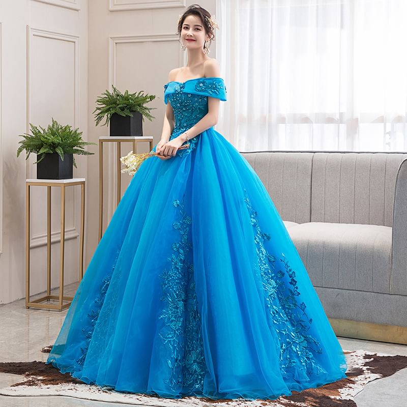 A-Line Off-the-Shoulder Evening Gown Embroidered Floral