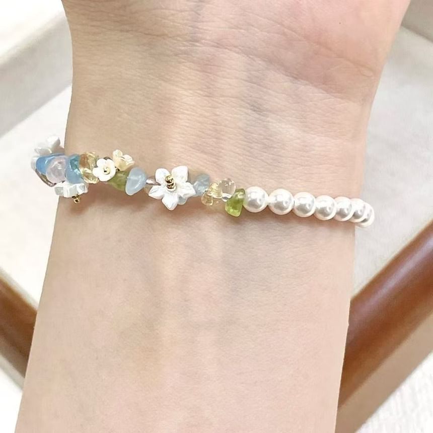 Pearl Faux Floral Star Bracelet