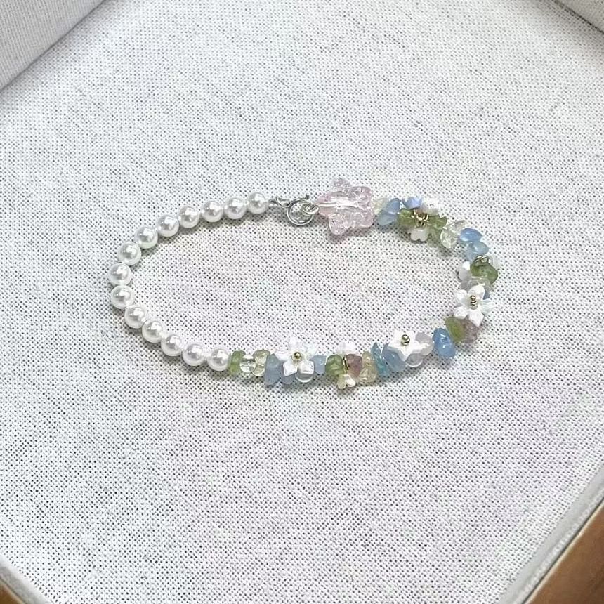 Pearl Faux Floral Star Bracelet