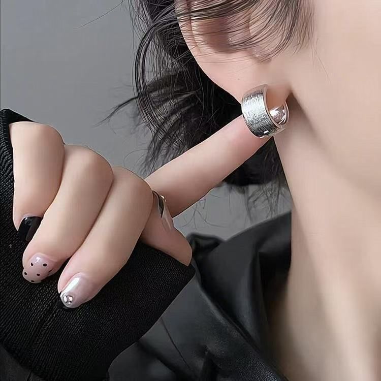 Earring Huggie Alloy Brushed