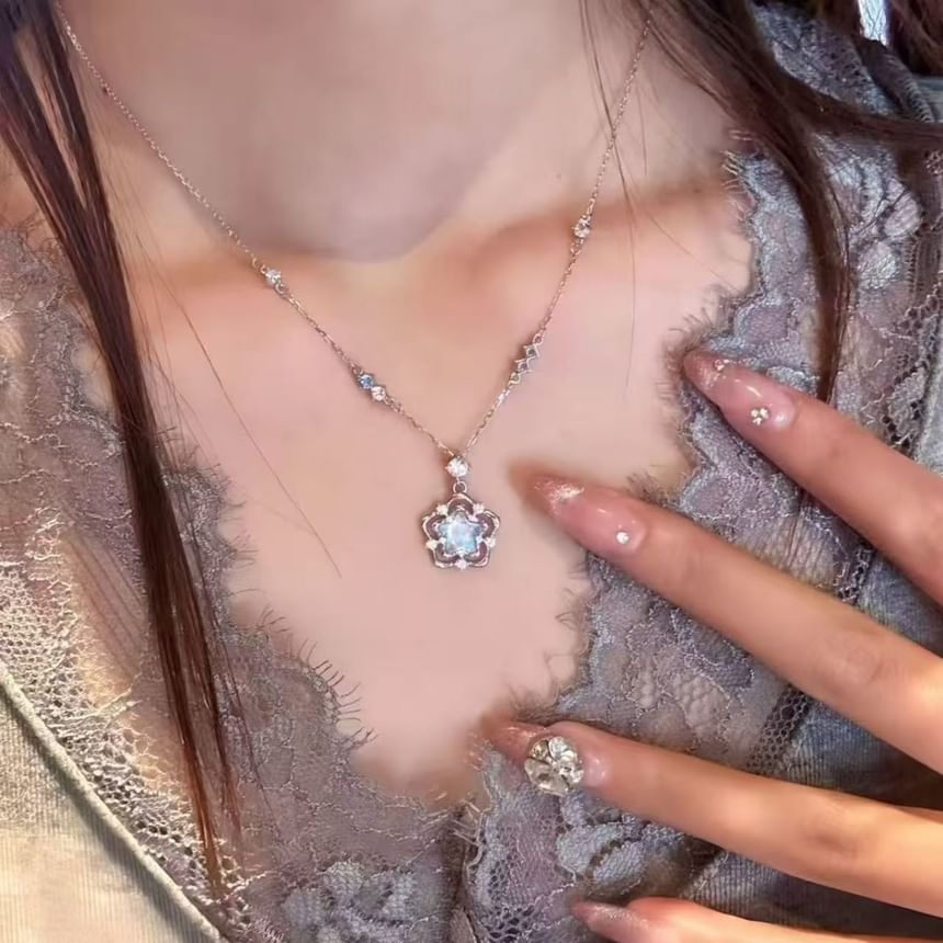 Star Necklace Alloy Pendant