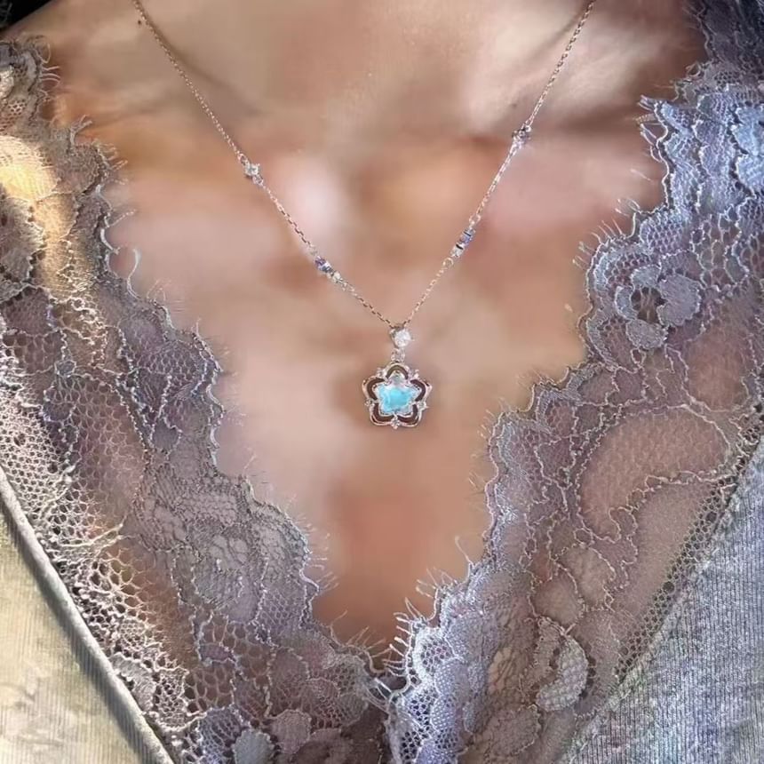 Star Necklace Alloy Pendant