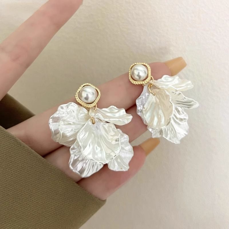 Alloy Pearl Statement Faux Earring Petal