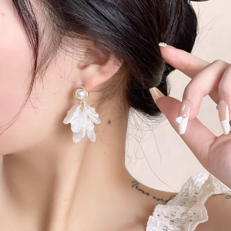 Alloy Pearl Statement Faux Earring Petal