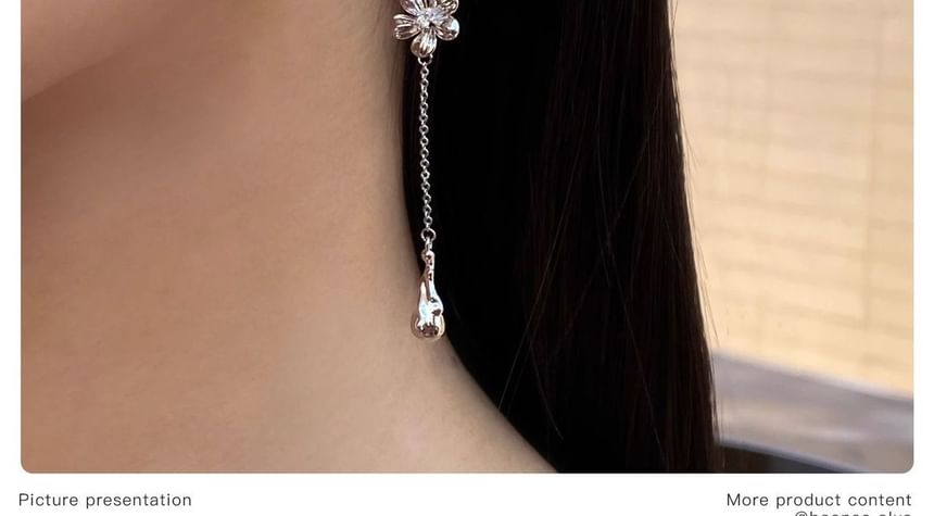Floral Earring Dangle Alloy Asymmetrical