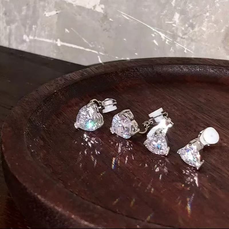 Ear 4: Heart Rhinestone Cuff Set of Alloy