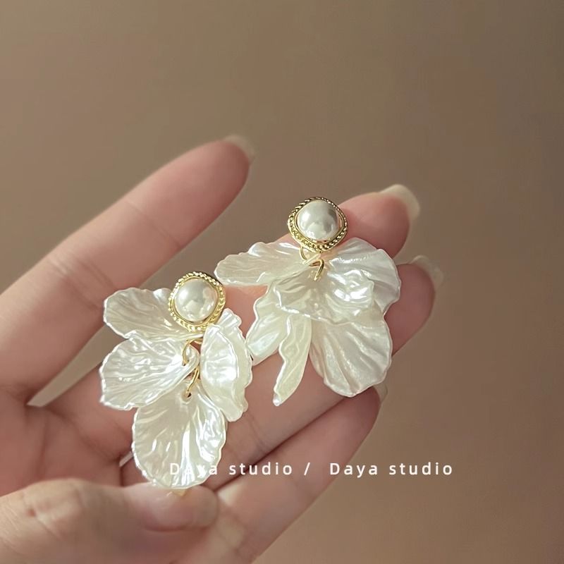 Statement Petal Earring Alloy Pearl Faux