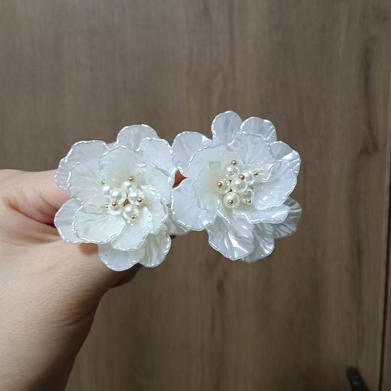 Statement Floral Pearl Earring Faux Alloy