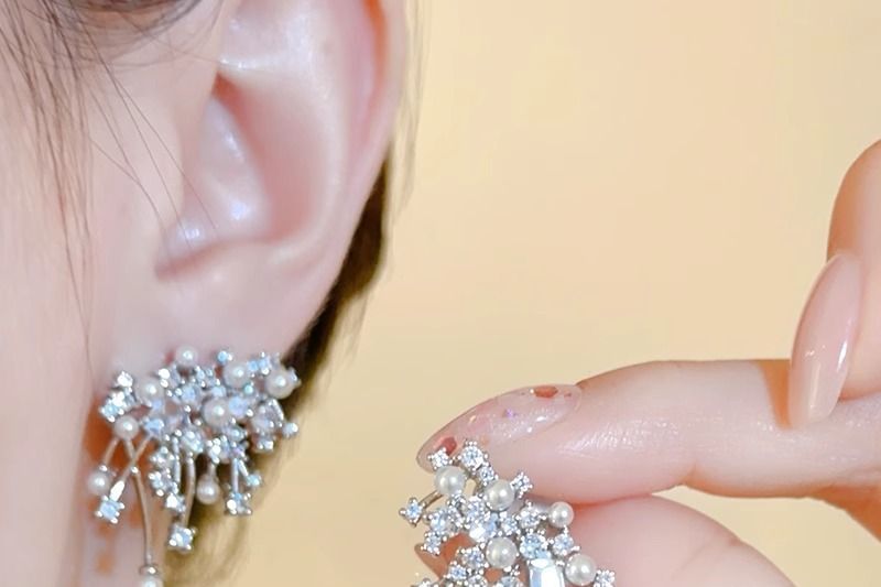 Rhinestone Stud Firework Pearl Faux Earring Alloy