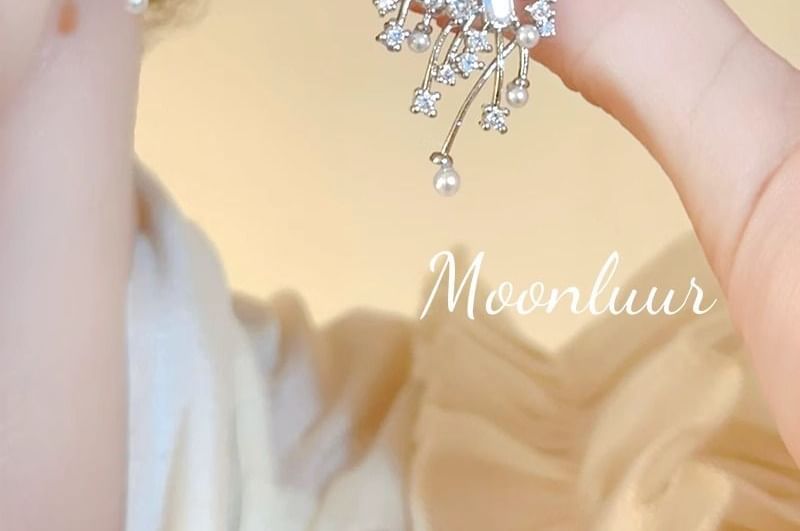 Rhinestone Stud Firework Pearl Faux Earring Alloy