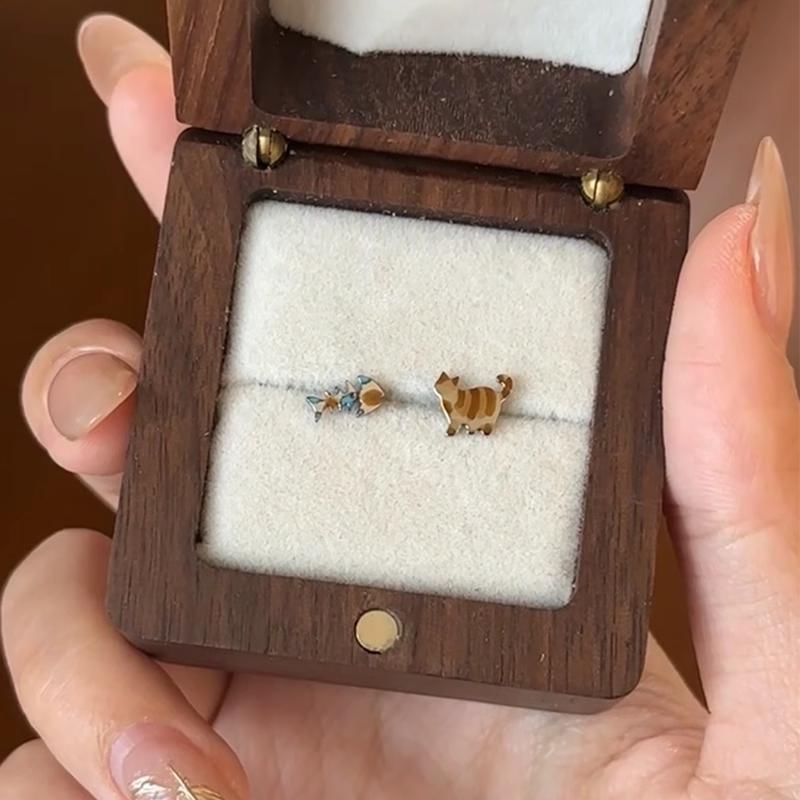 Fish Cat Alloy Asymmetrical Earring Stud