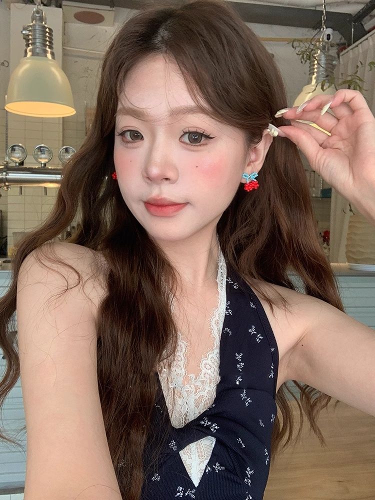 Stud Bead Earring Cherry