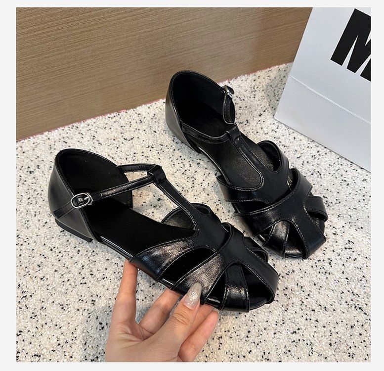 Low Gladiator Sandals Cut