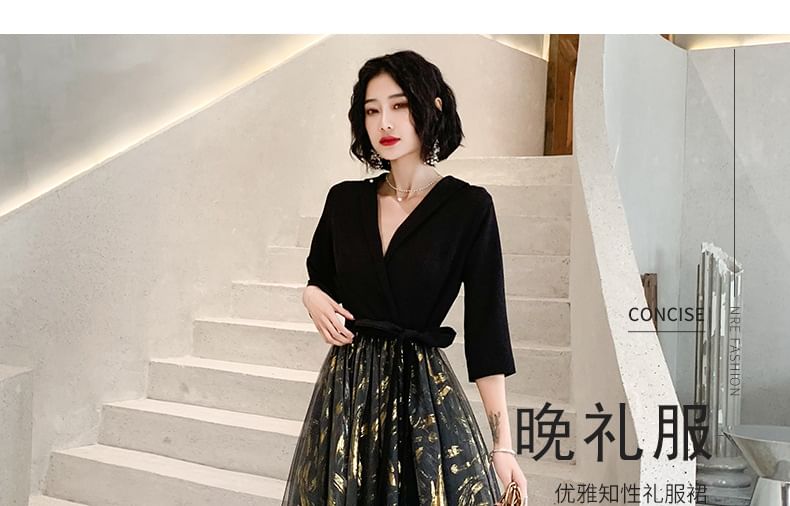 Floral Gown Sheer 3/4-Sleeve Panel V-Neck Evening