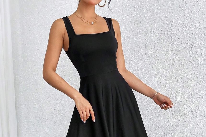 Gown Plain Maxi Square Neck Sleeveless Evening