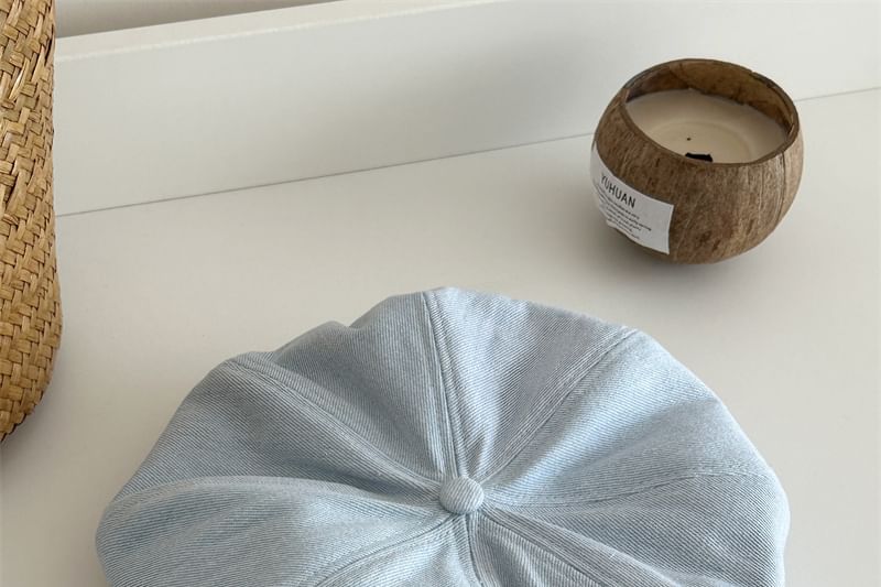 Beret Denim Lettering