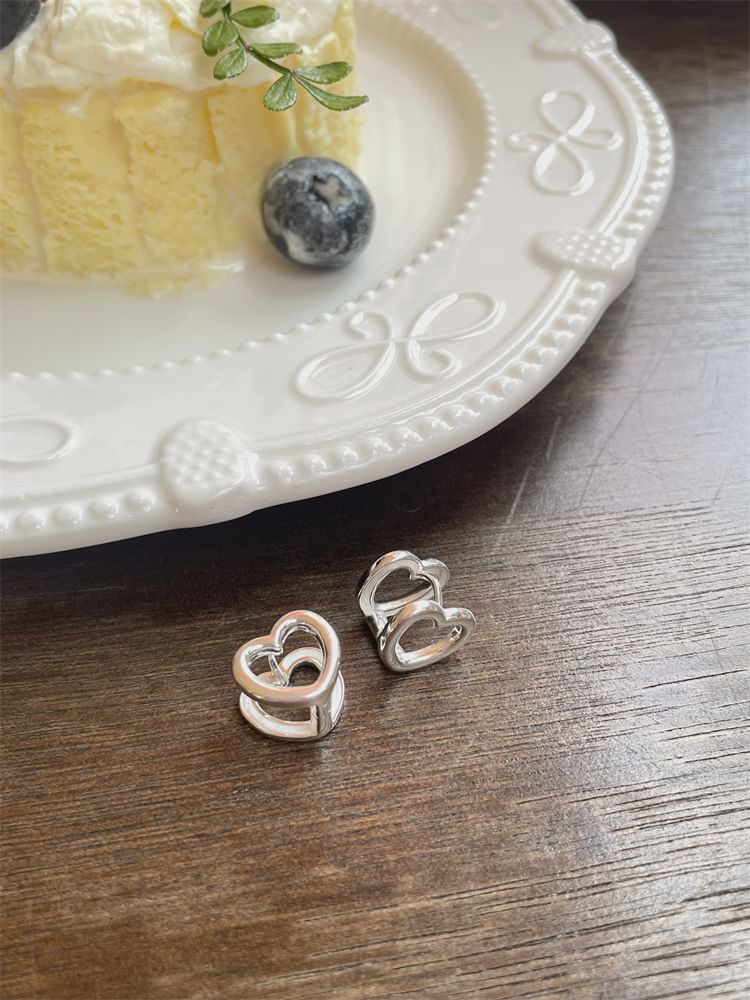 Leverback Heart Ear Stud Silver Sterling