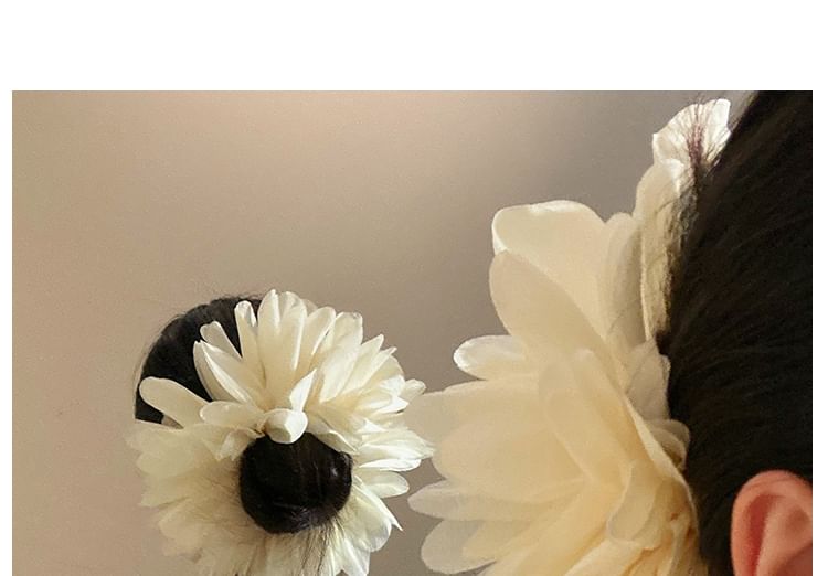 Flower Scrunchie Mesh